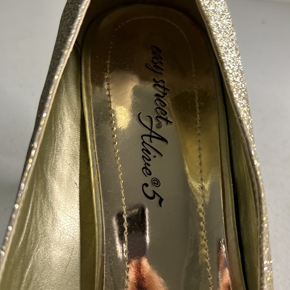 Gold Sparkle Peep Toe heels pumps for women Easy Street 12M - Picture 10 of 11